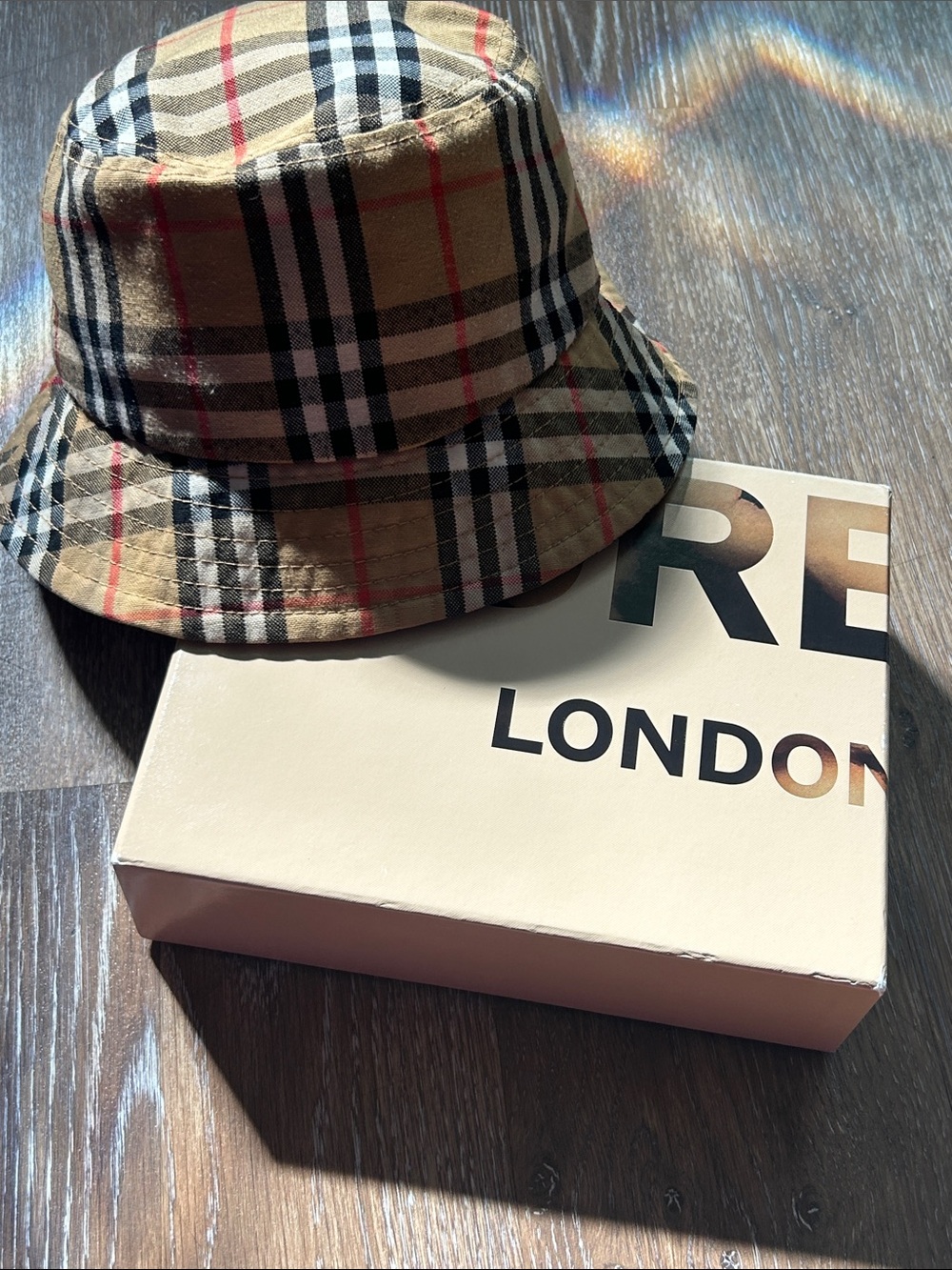 Burberry Classic Check Bucket Hat - Tan Plaid